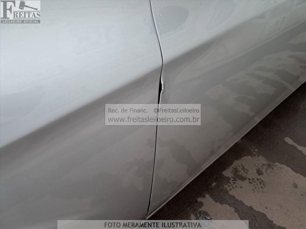 Foto 13 de 19: CHEVROLET/ONIX 10MT JOYE, 19/19, PLACA: Q__-___5, GASOL/ALC, PRATA