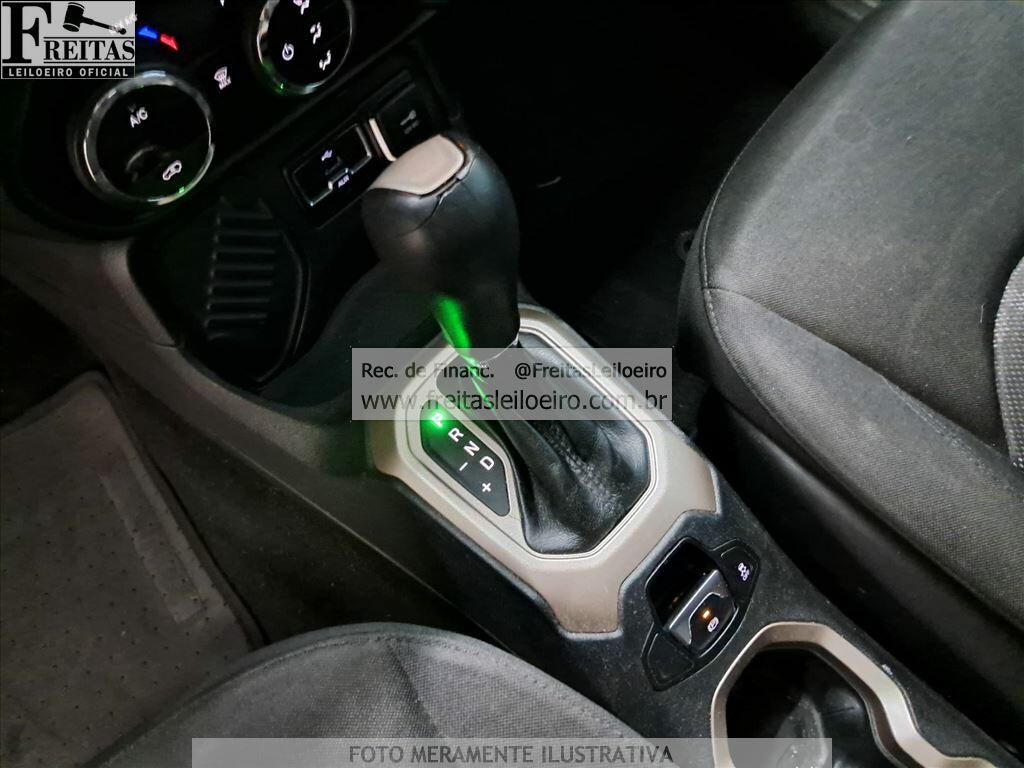 Foto 8 de 21: JEEP/RENEGADE LNGTD AT, 15/16, PLACA: G__-___0, GASOL/ALC, BRANCA
