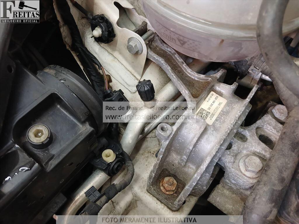 Foto 14 de 22: I/VW GOLF HIGHLINE AA, 14/14, PLACA: M__-___5, GASOLINA, BRANCA