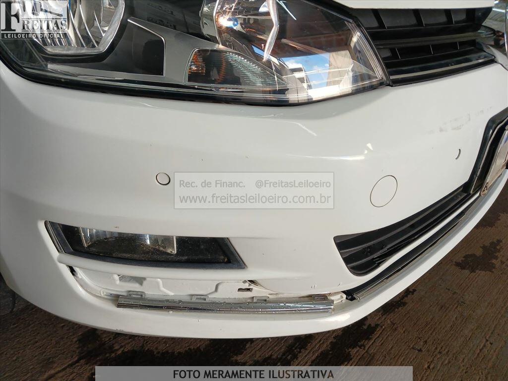 Foto 19 de 22: I/VW GOLF HIGHLINE AA, 14/14, PLACA: M__-___5, GASOLINA, BRANCA