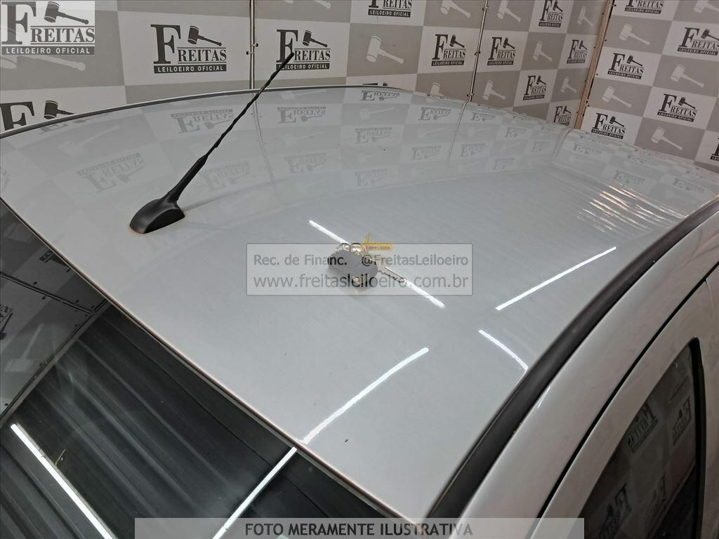 Foto 13 de 22: CHEV/PRISMA 1.0MT LT, 13/14, PLACA: B__-___5, GASOL/ALC, PRATA