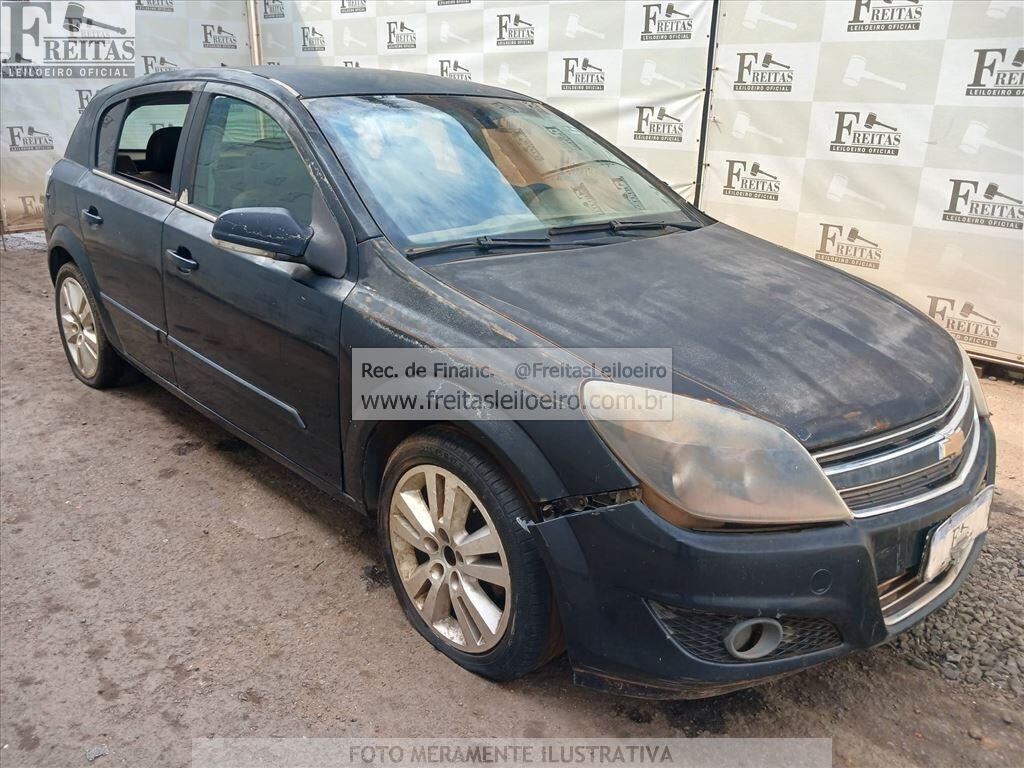 Foto 2: GM/VECTRA HATCH 4P GT-X, 09/10, PLACA: H__-___0, GASOL/ALC, PRETA