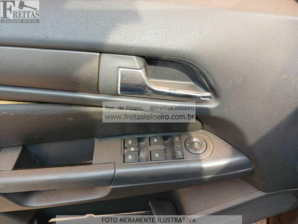 Foto 10 de 19: GM/VECTRA HATCH 4P GT-X, 09/10, PLACA: H__-___0, GASOL/ALC, PRETA