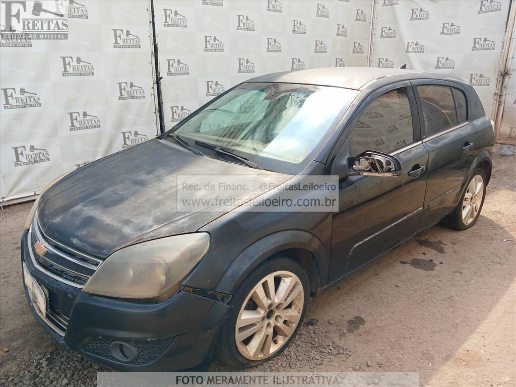 Foto 14 de 19: GM/VECTRA HATCH 4P GT-X, 09/10, PLACA: H__-___0, GASOL/ALC, PRETA