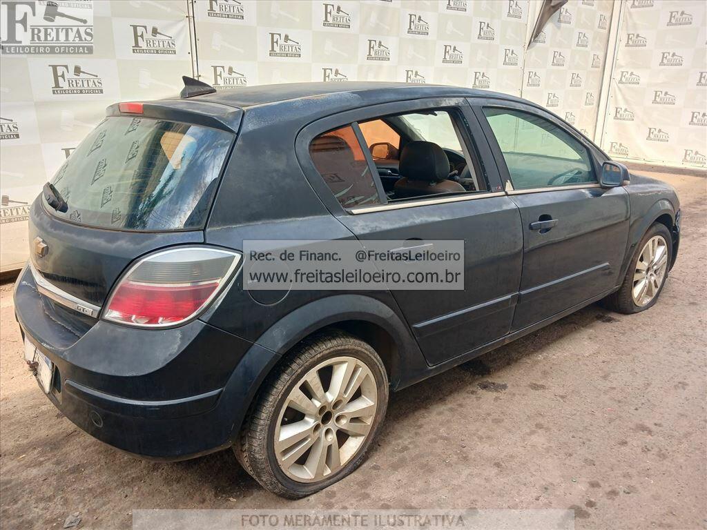 Foto 17 de 19: GM/VECTRA HATCH 4P GT-X, 09/10, PLACA: H__-___0, GASOL/ALC, PRETA