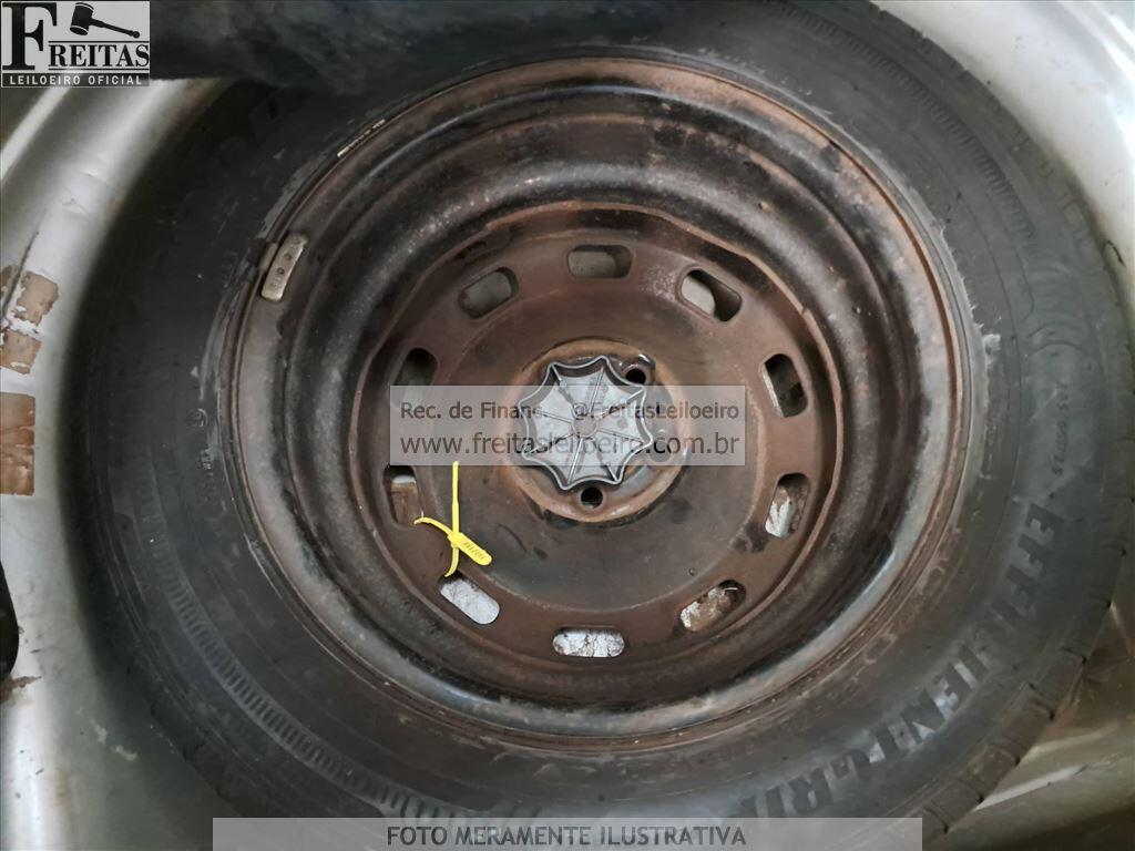Foto 9 de 24: VW/FOX 1.0, 09/09, PLACA: H__-___3, GASOL/ALC, PRATA