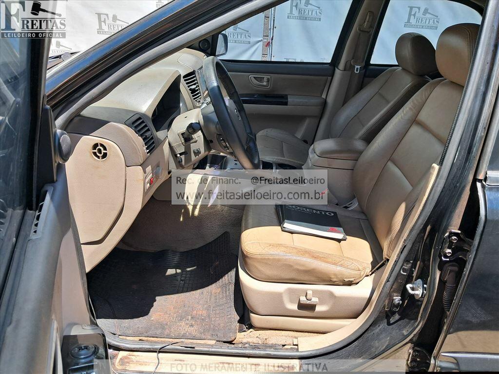 Foto 6 de 23: I/KIA SORENTO EX VGT 7L, 08/09, PLACA: E__-___5, DIESEL, PRETA