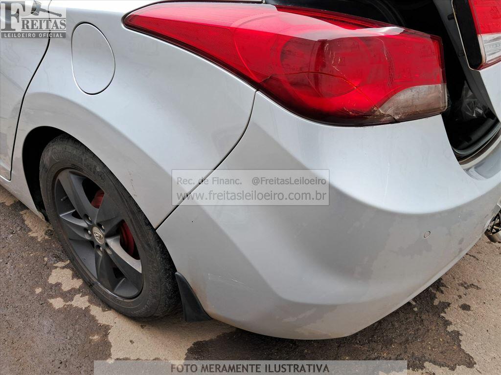 Foto 16 de 20: I/HYUNDAI ELANTRA, 12/13, PLACA: E__-___2, GASOL/ALC, PRATA