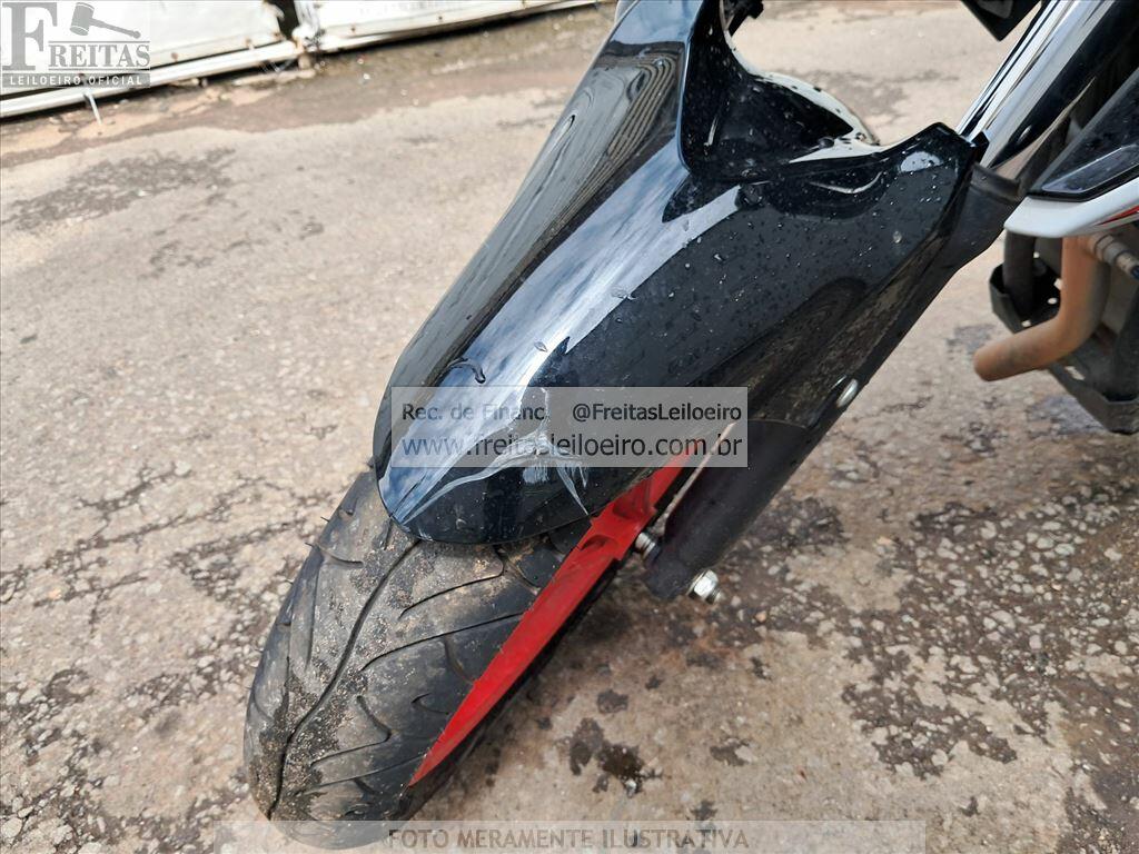 Foto 6 de 9: YAMAHA/FZ25 FAZER, 26/26, PLACA: U__-___7, GASOLINA, CINZA