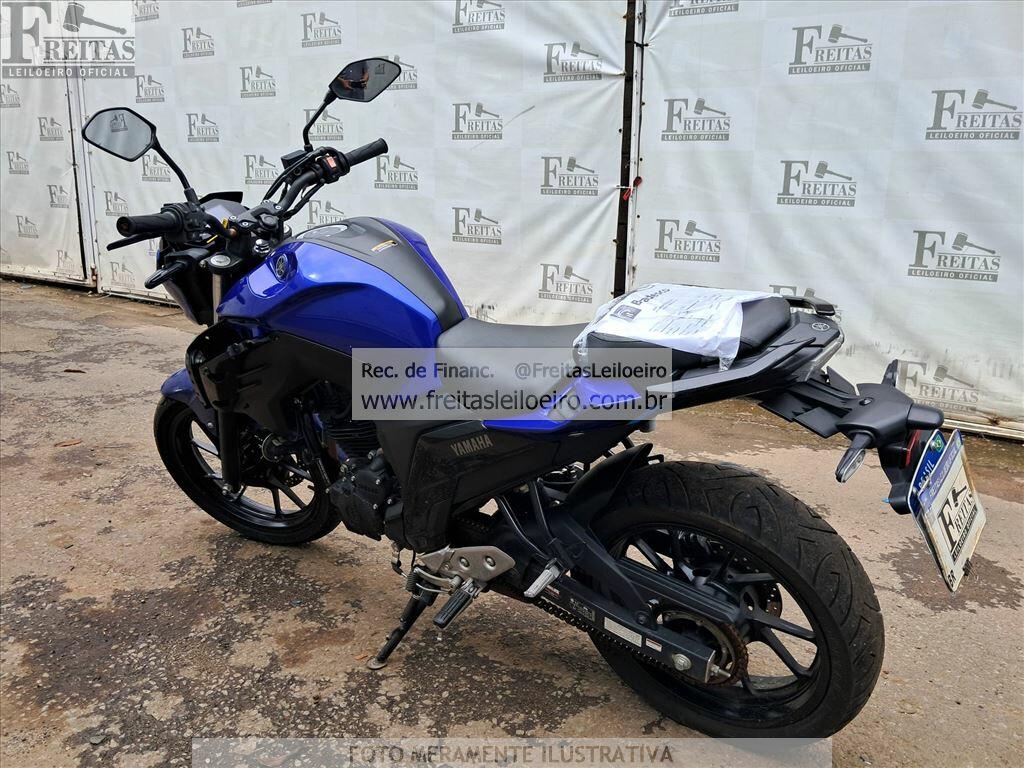 Foto 3: YAMAHA/FZ25 FAZER, 25/25, PLACA: U__-___0, GASOLINA, AZUL