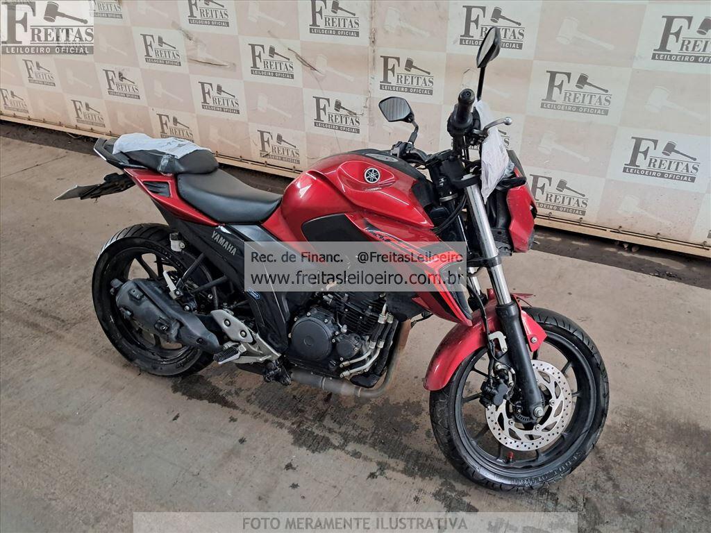 Foto 2: YAMAHA/FZ25 FAZER, 24/25, PLACA: T__-___0, GASOLINA, VERMELHA