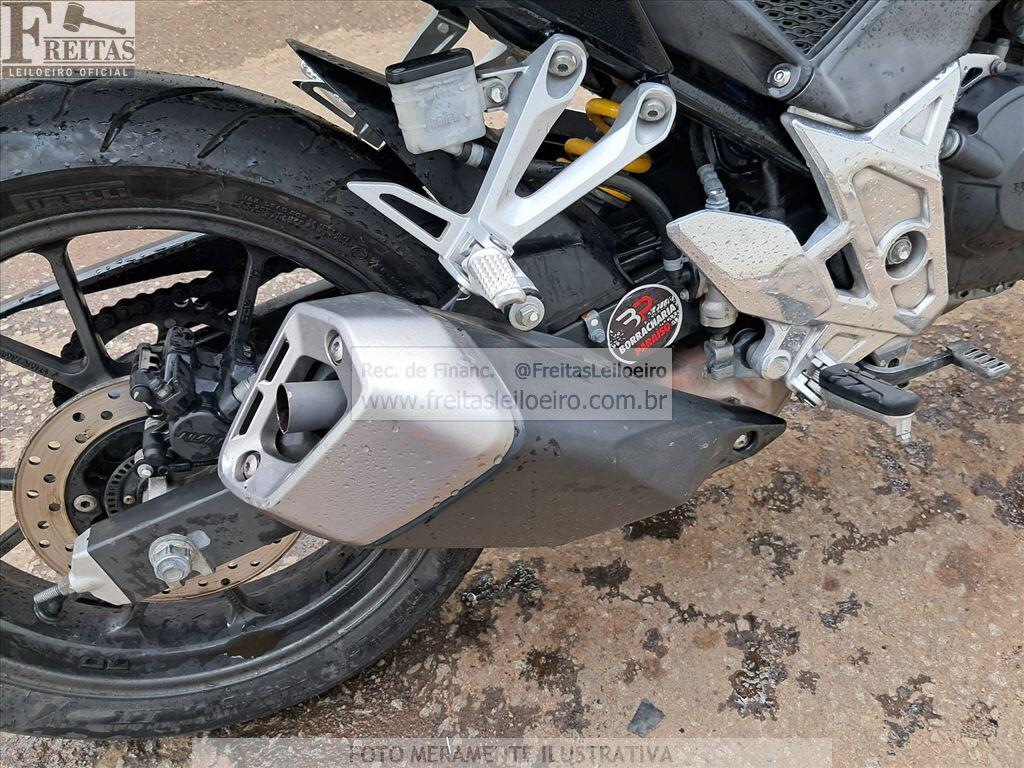 Foto 7 de 8: HONDA/CB300F TWISTER ABS, 23/23, PLACA: S__-___7, GASOL/ALC, VERMELHA