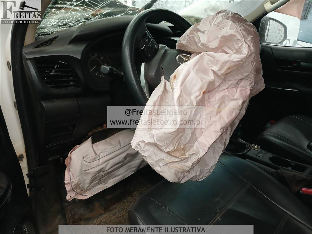 Foto 5: I/TOYOTA HILUX CDLOWM4FD, 19/20, PLACA: Q__-___1, DIESEL, BRANCA