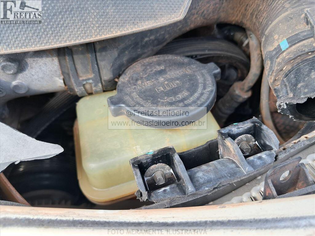 Foto 12 de 20: I/TOYOTA HILUX CDLOWM4FD, 19/20, PLACA: Q__-___1, DIESEL, BRANCA