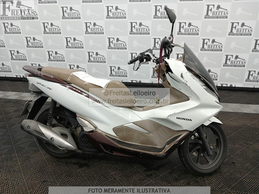 Foto 2: HONDA/PCX 150 DLX ABS, 20/20, PLACA: F__-___9, GASOLINA, BRANCA
