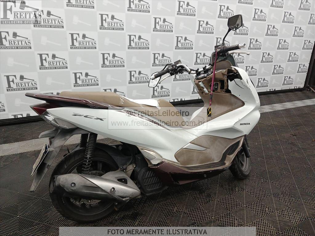 Foto 4: HONDA/PCX 150 DLX ABS, 20/20, PLACA: F__-___9, GASOLINA, BRANCA