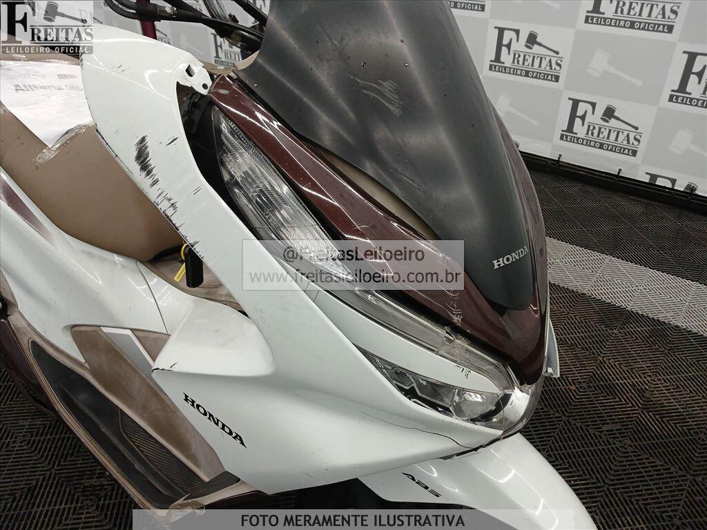Foto 8 de 13: HONDA/PCX 150 DLX ABS, 20/20, PLACA: F__-___9, GASOLINA, BRANCA