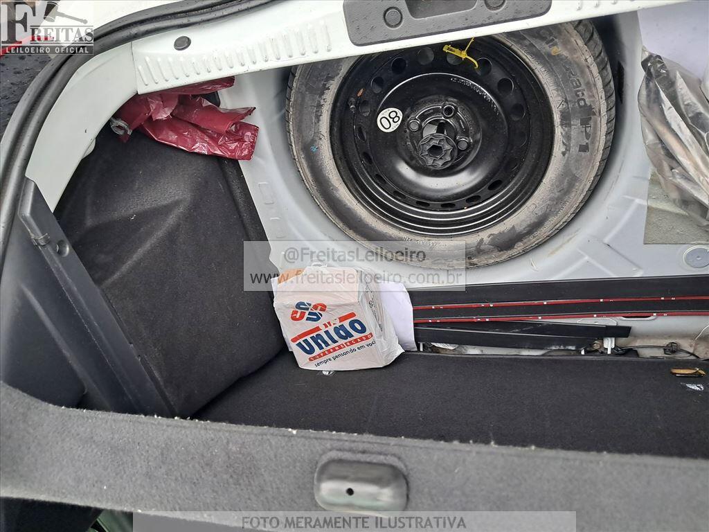 Foto 10 de 17: RENAULT/SANDERO 16GTLSCE, 18/19, PLACA: D__-___0, GASOL/ALC, BRANCA