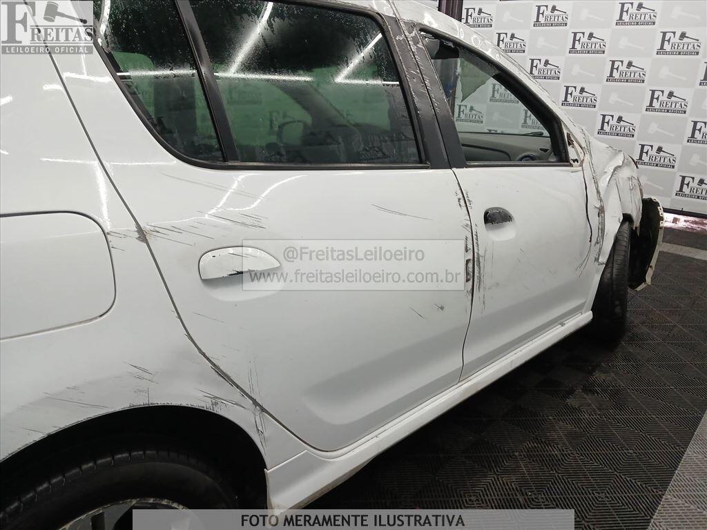 Foto 15 de 17: RENAULT/SANDERO 16GTLSCE, 18/19, PLACA: D__-___0, GASOL/ALC, BRANCA