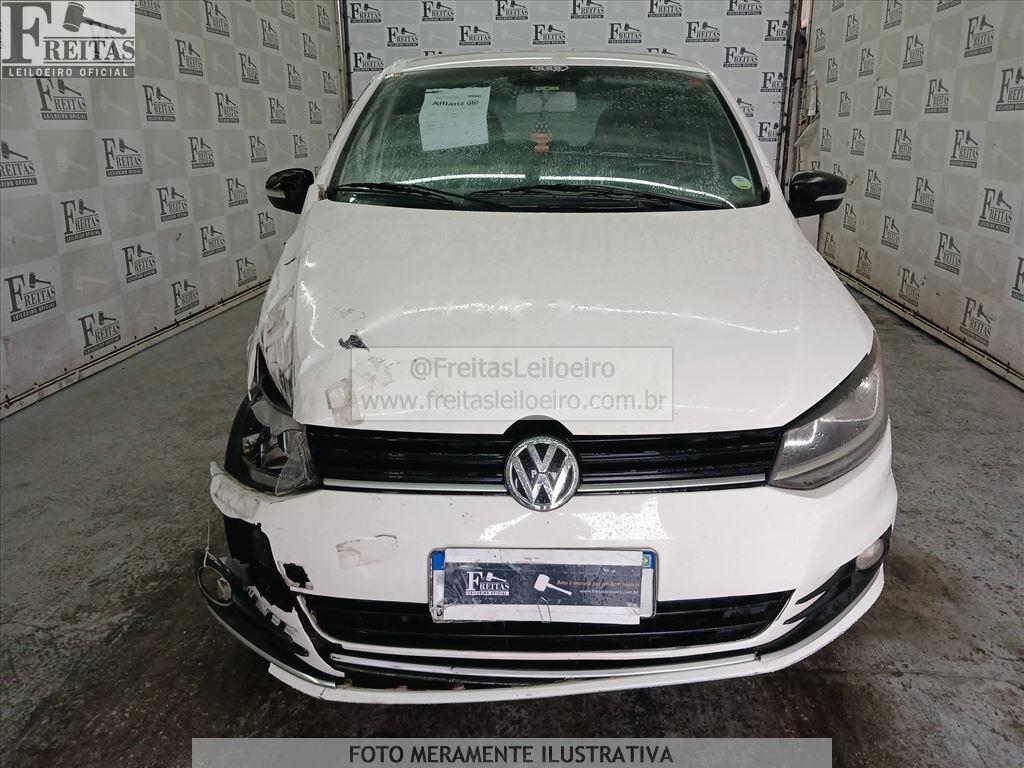 Foto 15 de 21: VW/NOVO FOX HL SD, 14/15, PLACA: F__-___7, GASOL/ALC, BRANCA