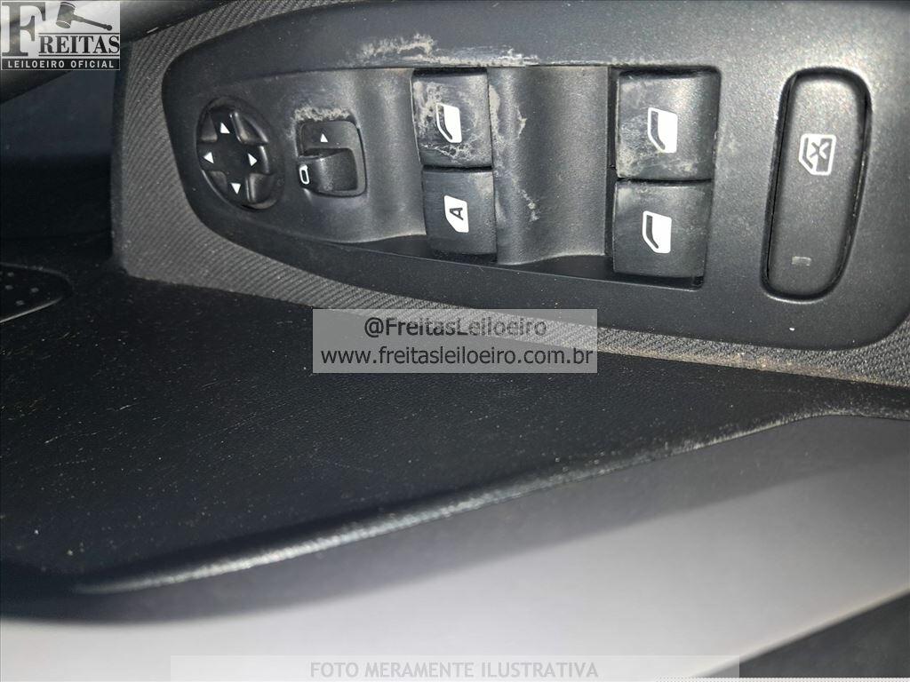 Foto 12 de 16: PEUGEOT/208 ACTIVE MT, 19/20, PLACA: Q__-___5, GASOL/ALC, CINZA