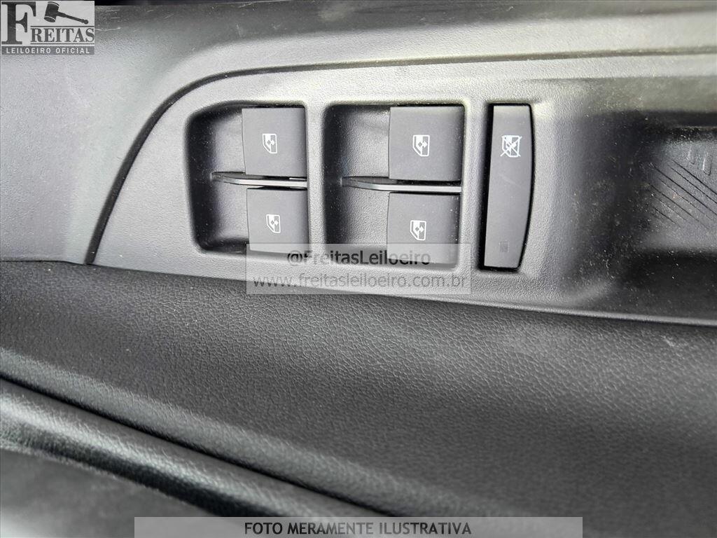 Foto 10 de 21: CHEV/SPIN 1.8L AT, 25/26, PLACA: U__-___5, GASOL/ALC, BRANCA