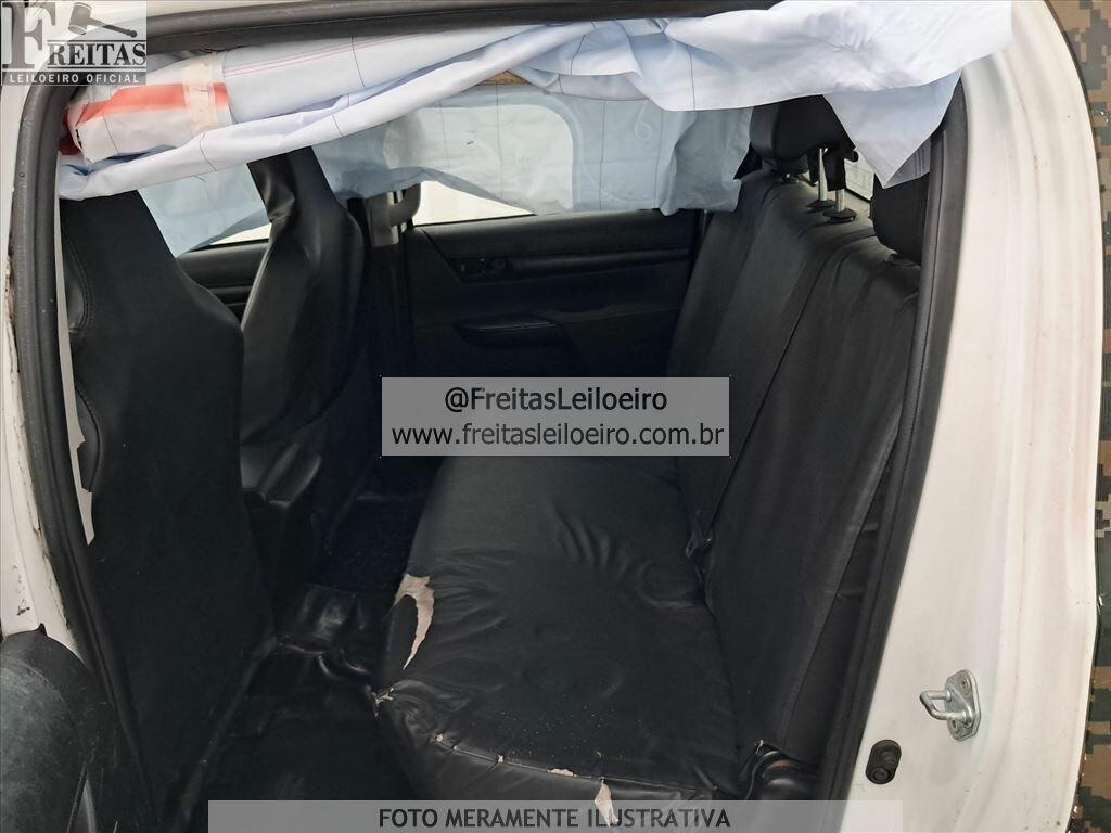 Foto 7 de 27: I/TOYOTA HILUX CDLOWM4FD, 23/23, PLACA: R__-___3, DIESEL, BRANCA
