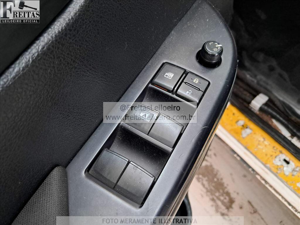 Foto 13 de 27: I/TOYOTA HILUX CDLOWM4FD, 23/23, PLACA: R__-___3, DIESEL, BRANCA