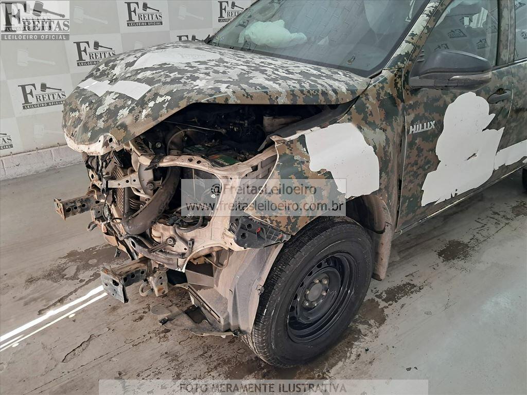 Foto 19 de 27: I/TOYOTA HILUX CDLOWM4FD, 23/23, PLACA: R__-___3, DIESEL, BRANCA