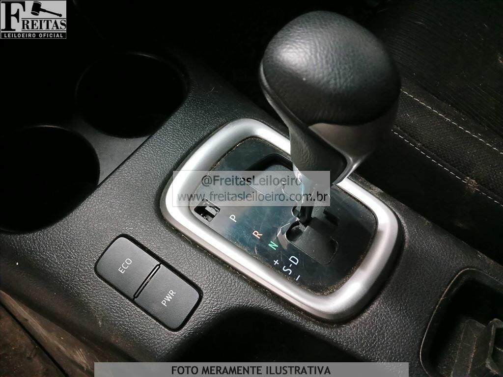 Foto 8 de 19: I/TOYOTA HILUX CDSR A4FD, 25/25, PLACA: T__-___8, DIESEL, BRANCA
