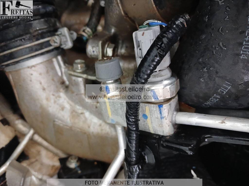 Foto 12 de 19: I/TOYOTA HILUX CDSR A4FD, 25/25, PLACA: T__-___8, DIESEL, BRANCA