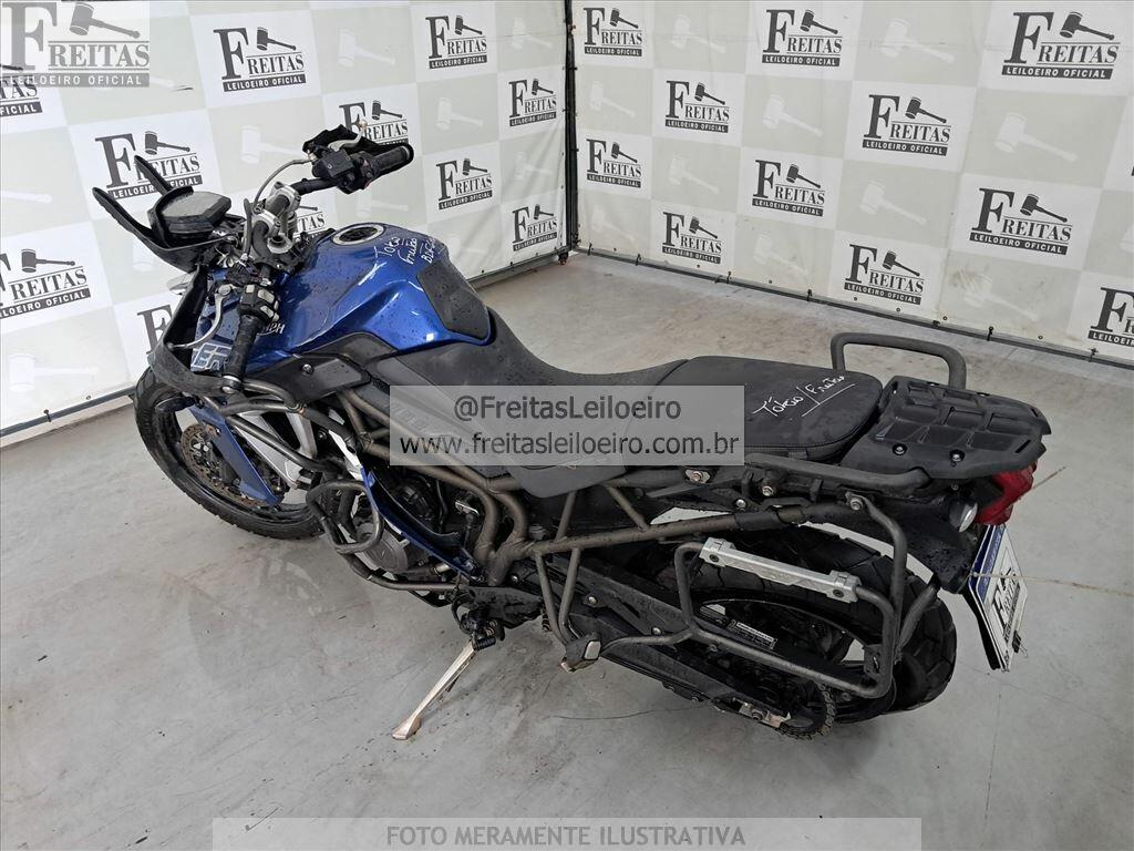 Foto 3: TRIUMPH/TIGER 800 XRXLRH, 19/20, PLACA: B__-___4, GASOLINA, AZUL