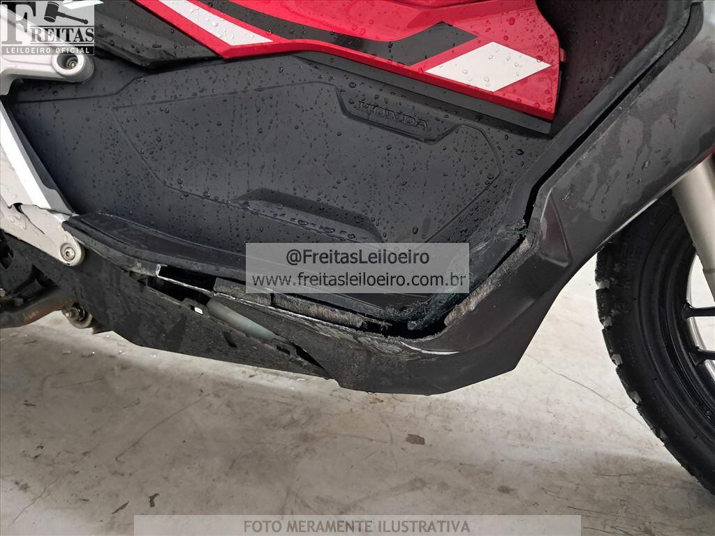 Foto 10 de 15: HONDA/ADV 150, 23/23, PLACA: F__-___4, GASOLINA, VERMELHA