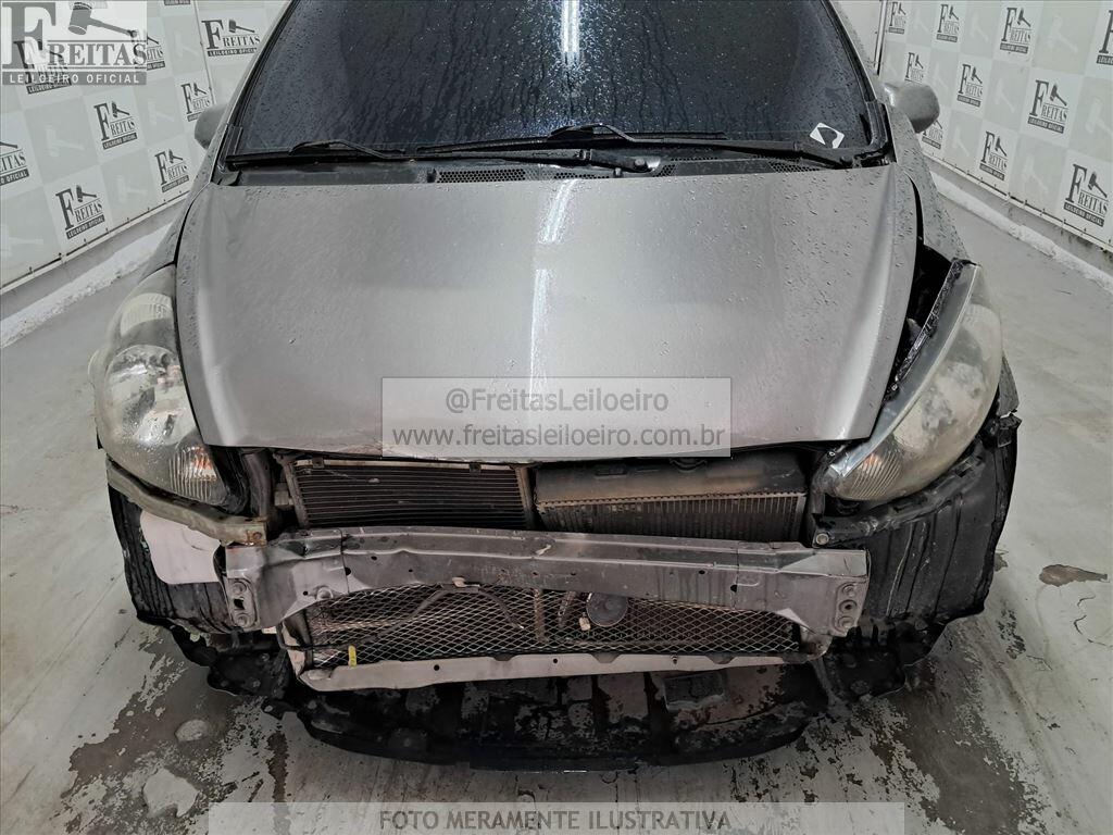 Foto 13 de 22: HONDA/FIT LX, 06/07, PLACA: L__-___6, GASOLINA, CINZA