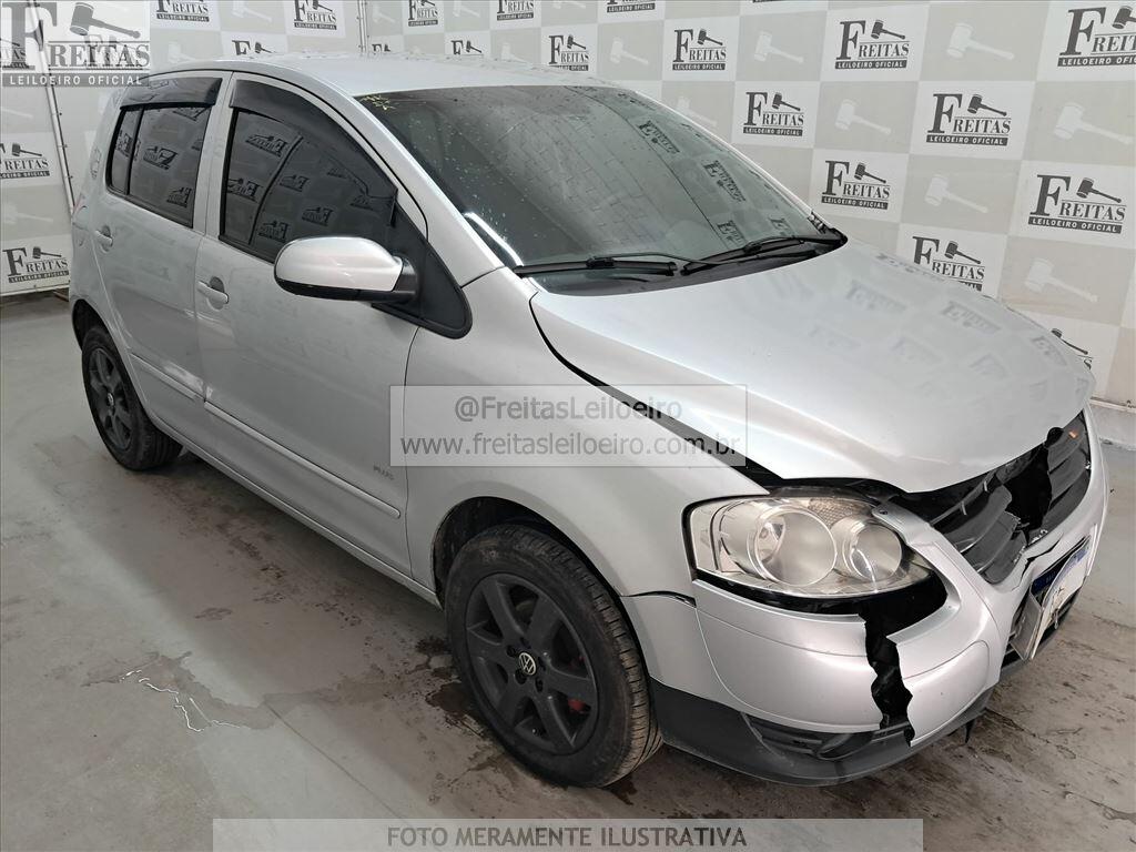 Foto 2: VW/FOX 1.6 PLUS, 08/09, PLACA: E__-___4, GASOL/ALC, PRATA