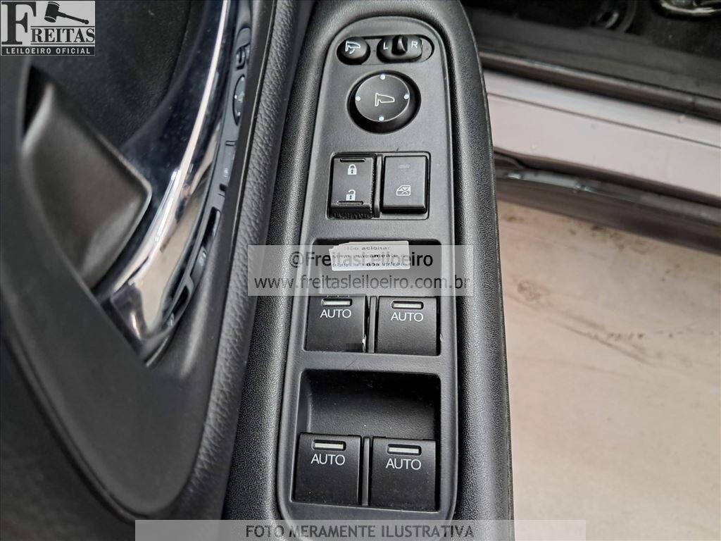 Foto 13 de 22: HONDA/HR-V EXL CVT, 16/16, PLACA: F__-___2, GASOL/ALC, CINZA