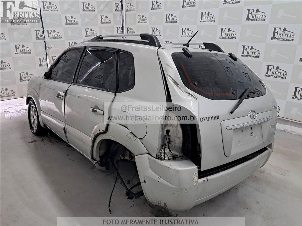 Foto 3: HYUNDAI/TUCSON GLSB, 11/12, PLACA: E__-___3, SUCATA S/ DIREITO A DOCUMENTO, GASO...