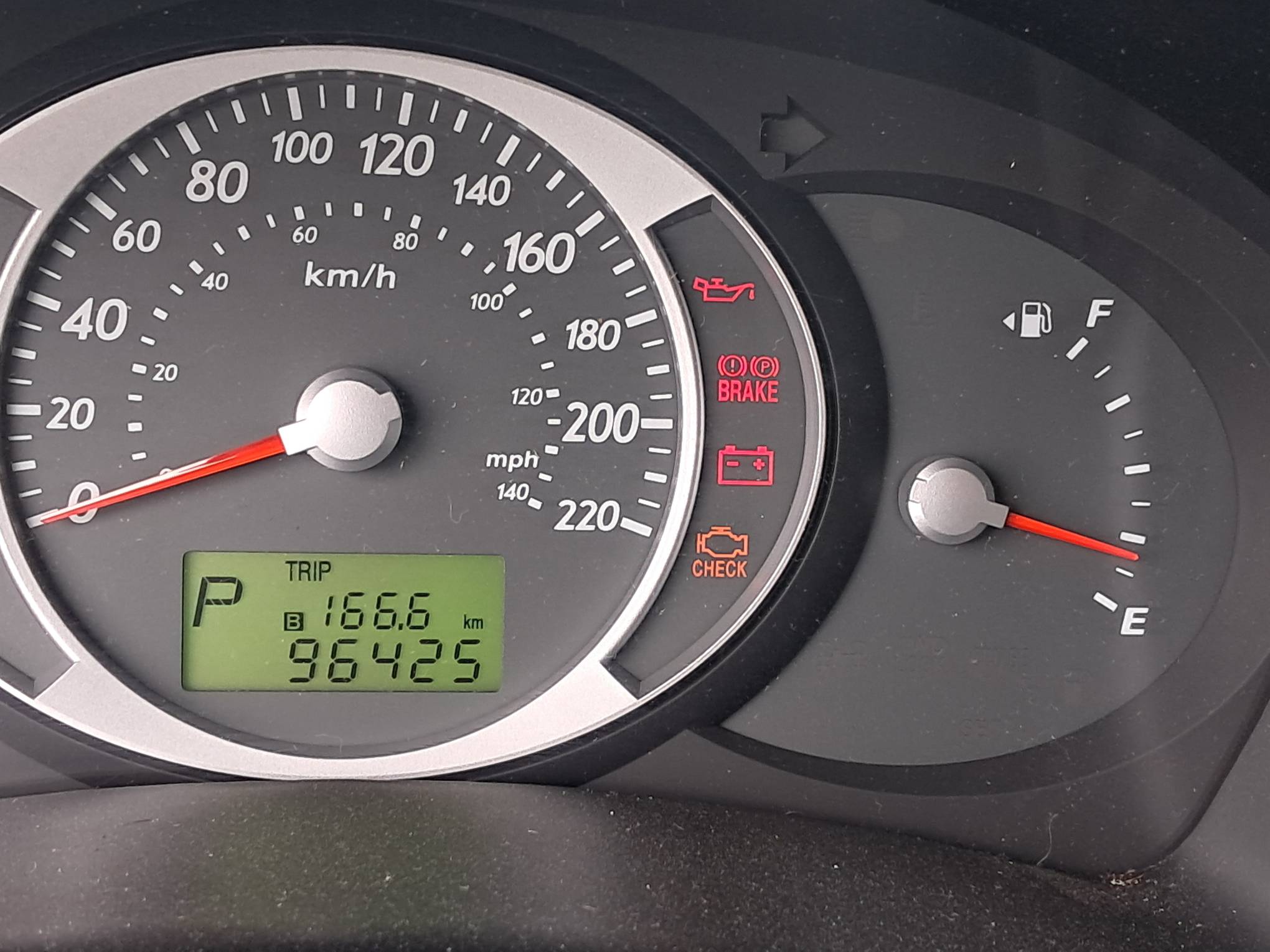 Foto 27 de 27: HYUNDAI/TUCSON GLSB, 11/12, PLACA: E__-___3, SUCATA S/ DIREITO A DOCUMENTO, GASO...