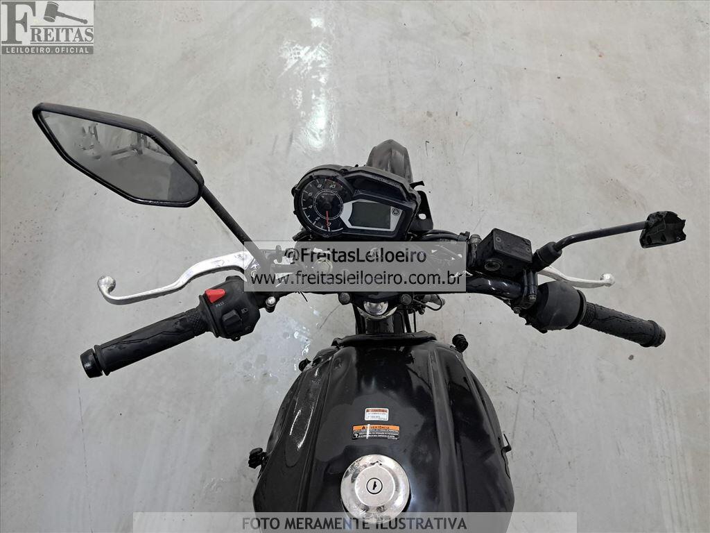 Foto 10 de 17: YAMAHA/YS150 FAZER SED, 24/25, PLACA: T__-___8, GASOL/ALC, PRETA