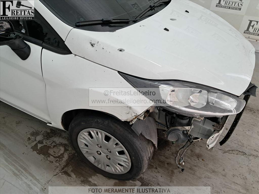 Foto 12 de 24: FORD/FIESTA HA 1.5L S, 13/14, PLACA: F__-___8, GASOL/ALC, BRANCA