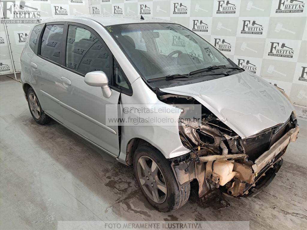Foto 16 de 17: HONDA/FIT LX FLEX, 08/08, PLACA: D__-___4, GASOL/ALC, PRATA