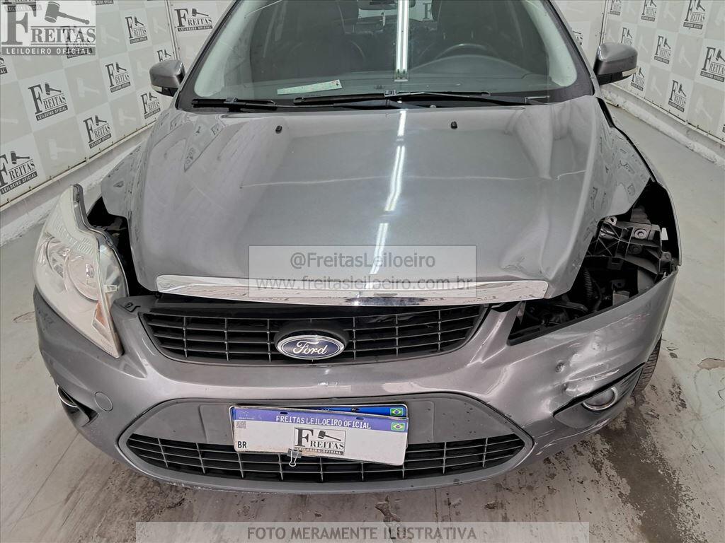 Foto 14 de 22: I/FORD FOCUS 2L HC FLEX, 11/12, PLACA: F__-___1, GASOL/ALC, CINZA