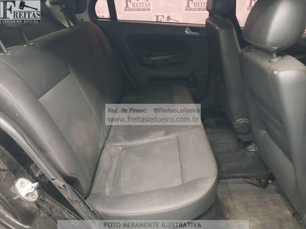 Foto 7 de 21: VW/NOVO GOL TL MCV, 17/18, PLACA: L__-___0, GASOL/ALC/GN, PRETA
