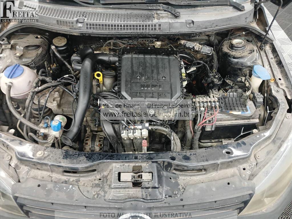 Foto 9 de 21: VW/NOVO GOL TL MCV, 17/18, PLACA: L__-___0, GASOL/ALC/GN, PRETA