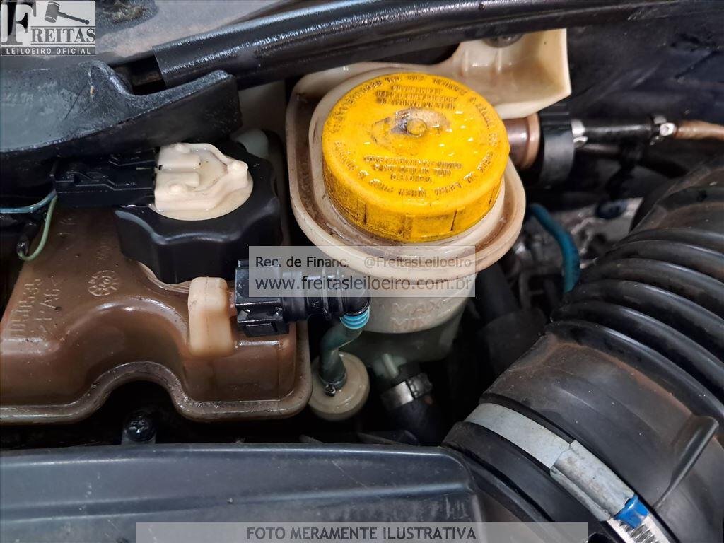 Foto 12 de 22: FIAT/LINEA HLX 1.9, 10/10, PLACA: H__-___8, GASOL/ALC, CINZA