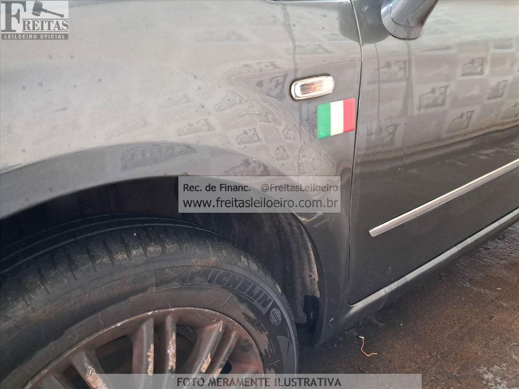 Foto 14 de 22: FIAT/LINEA HLX 1.9, 10/10, PLACA: H__-___8, GASOL/ALC, CINZA