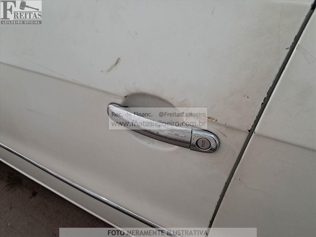 Foto 8 de 25: VW/GOL 1.0, 11/12, PLACA: L__-___8, GASOL/ALC, BRANCA