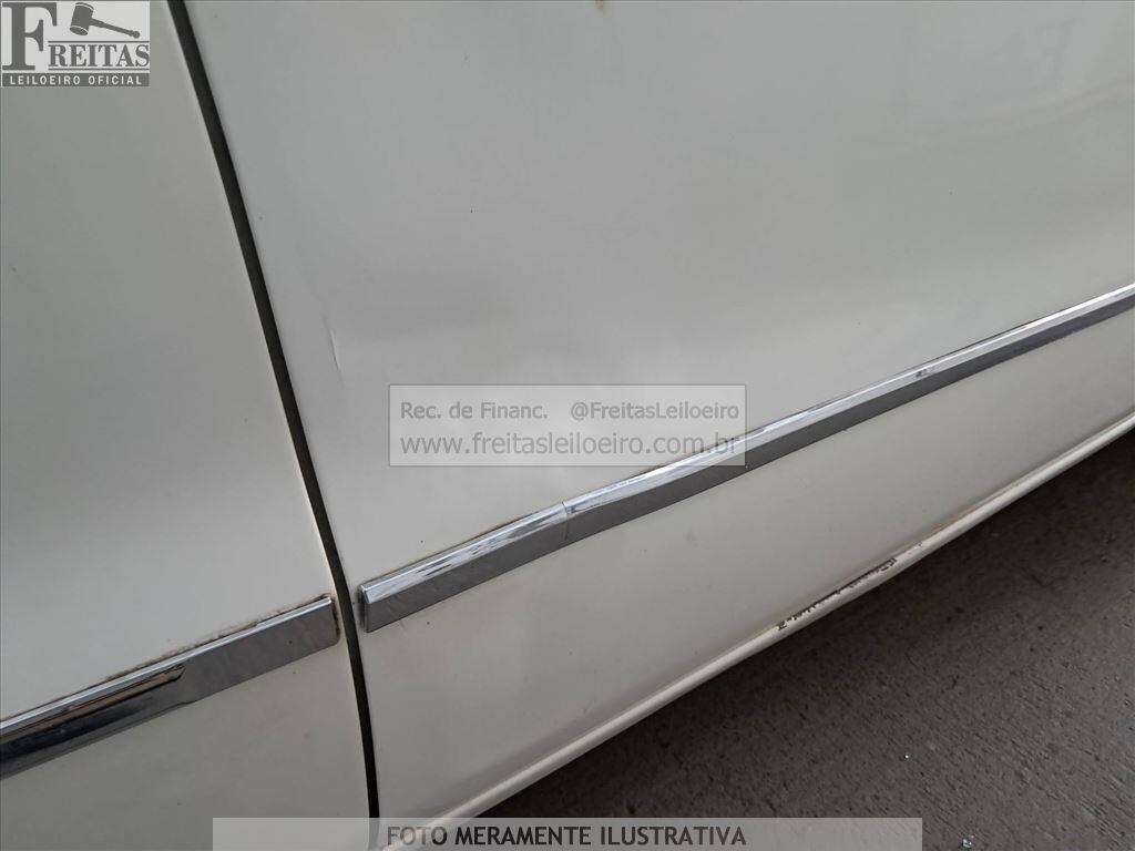 Foto 20 de 25: VW/GOL 1.0, 11/12, PLACA: L__-___8, GASOL/ALC, BRANCA
