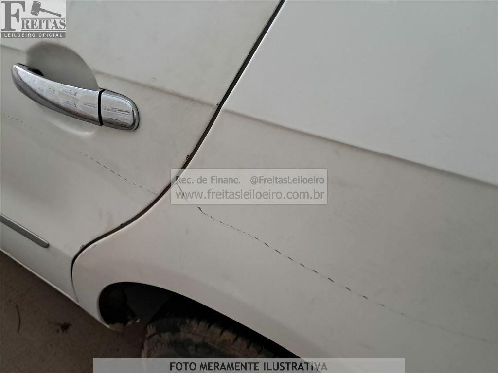 Foto 24 de 25: VW/GOL 1.0, 11/12, PLACA: L__-___8, GASOL/ALC, BRANCA