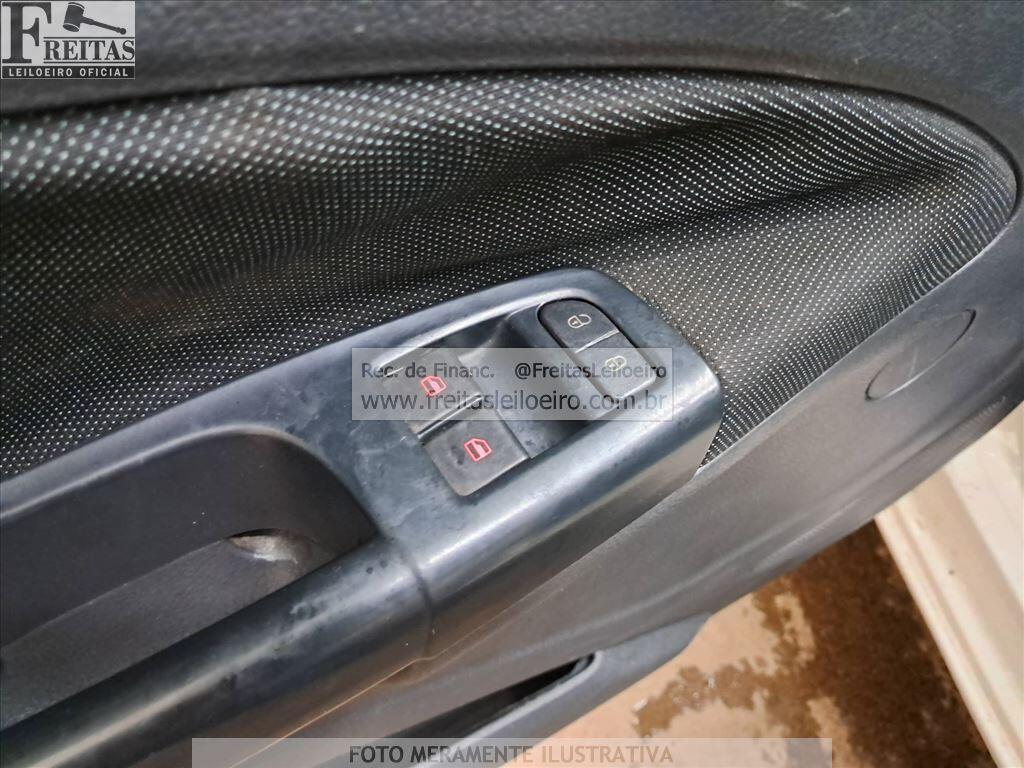 Foto 15 de 28: VW/GOL 1.0L MC4, 18/19, PLACA: Q__-___5, GASOL/ALC, BRANCA